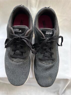 Skechers GOwalk Women’s Mesh Walking Shoes